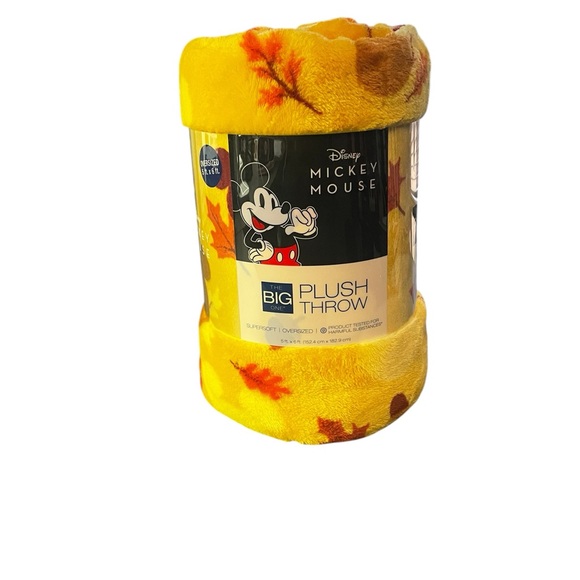 The Big One | Bedding | Disney Mickey Mouse Autumn Plush Throw | Poshmark